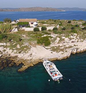 Otok i kuća samo za vas